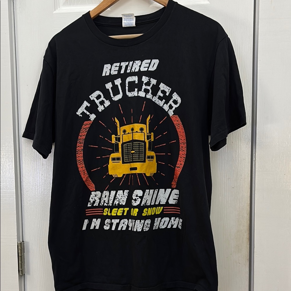Black Graphic T-Shirt - Retired Trucker  Graphics - size Large .